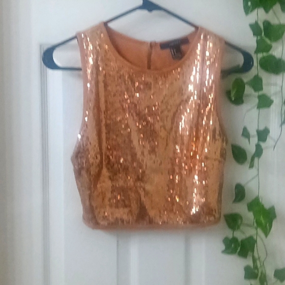 Forever 21 Tops - 5/&25❤️Forever 21 sequence crop top